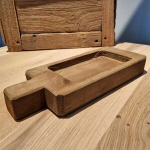 Houten plank met handvat middel
