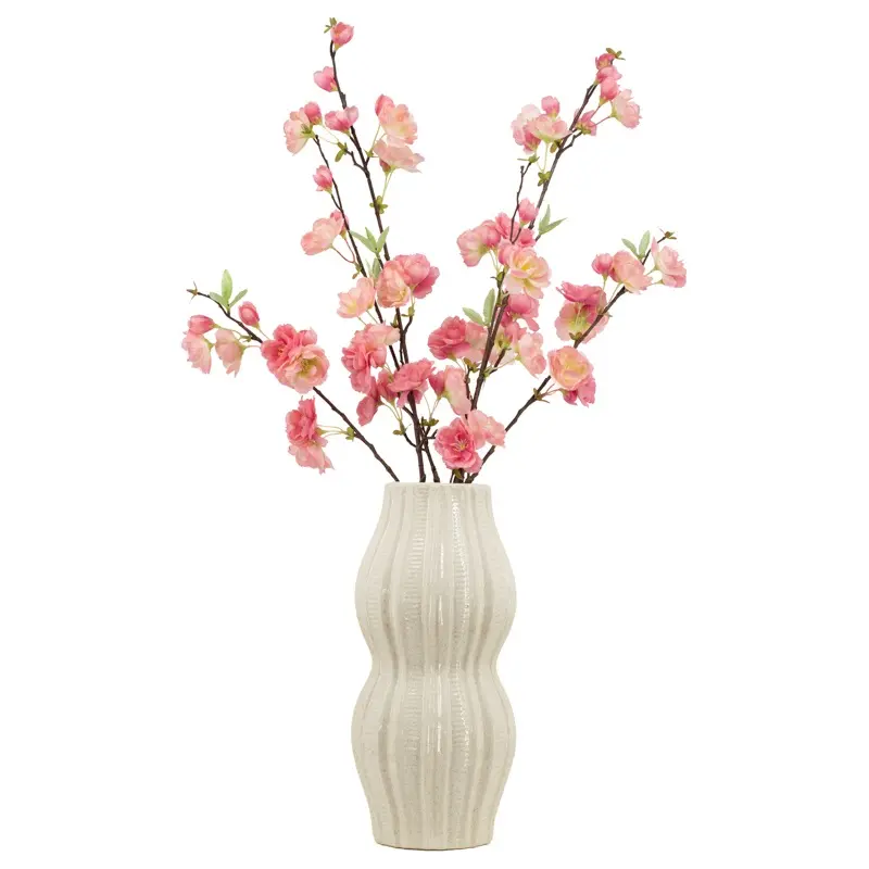 Aardewerk vaas Tidal Beige Medium 17,5x17,5x44 cm met dubbele bolling en verticale ribbelstructuur