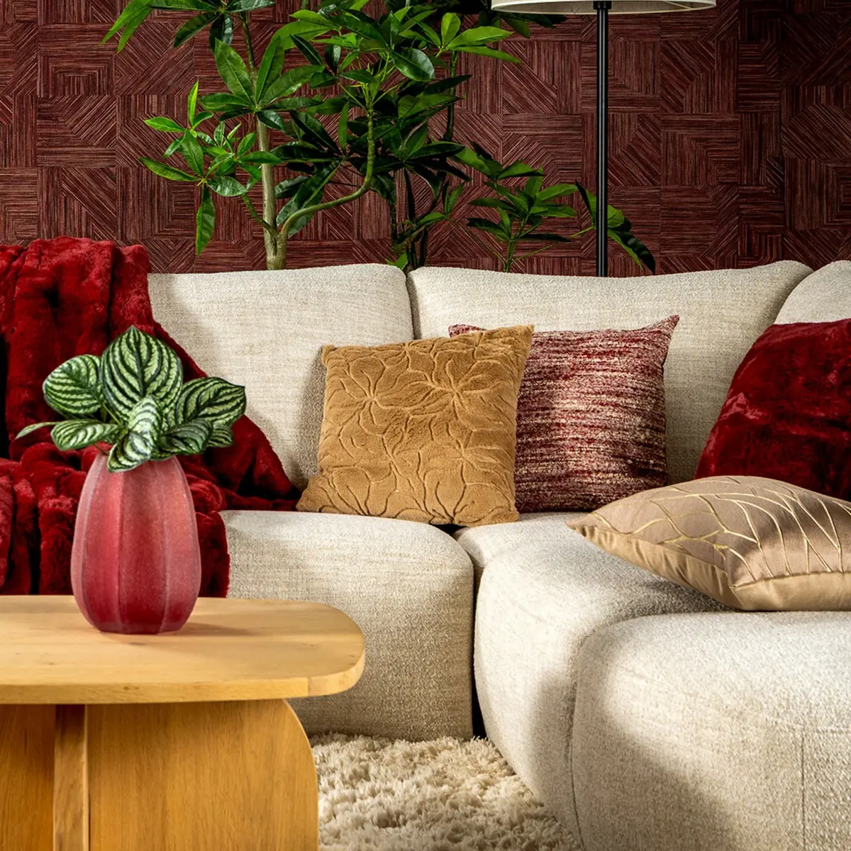 CHRISTAN - sierkussen 45x45 cm - bouclé - Emboldened - rood, roze, wit - Afbeelding 4