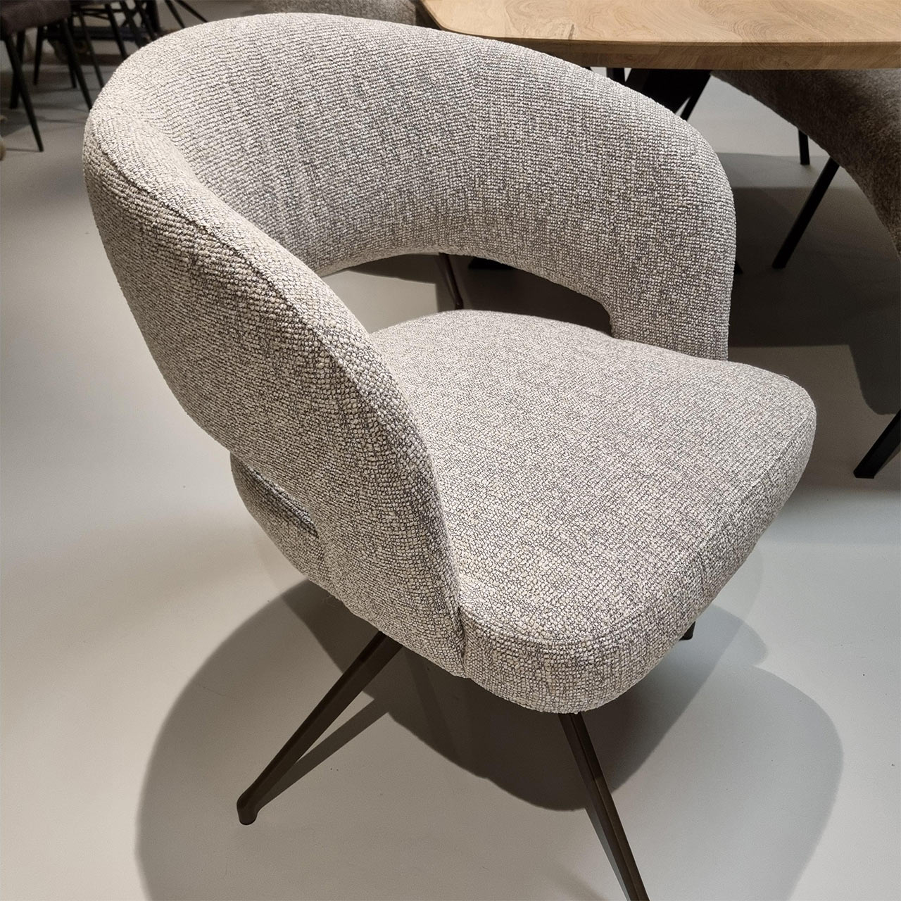 Armstoel Manon draaibaar Lodge 84 Clay - Afbeelding 4