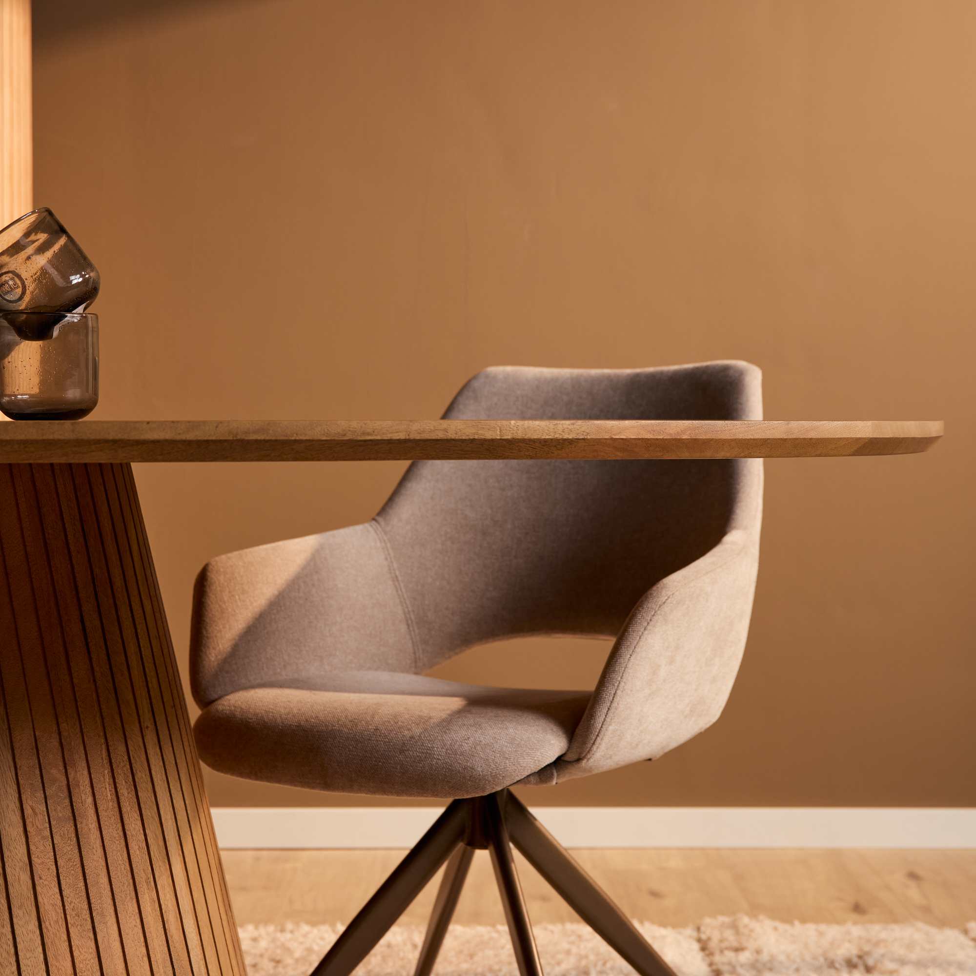 Eettafel Solana mangohout naturel ovaal 240cm - Afbeelding 2